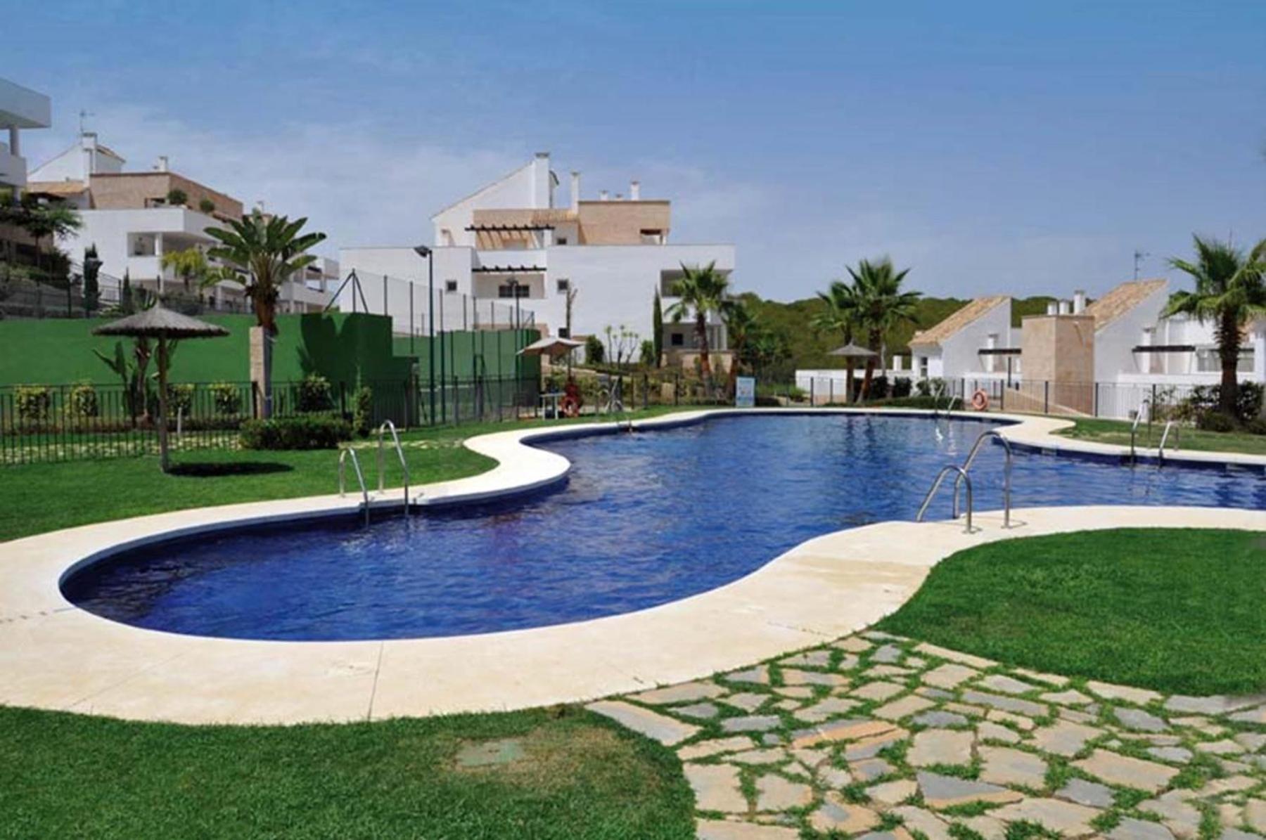 2127-Superb 2 Bedrooms , Lovely Terraces And Pool Сан-Роке Екстер'єр фото